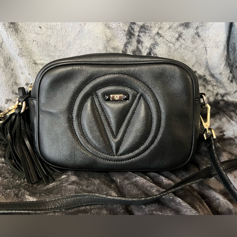 SOLD***Valentino Bag Black leather authentic
Mia Signature Crossbody